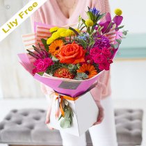 Lily free summer trending gift box Code: LFHTRGBOXU3  | National delivery and local delivery or collect from shop